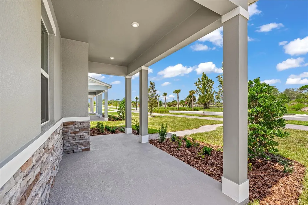 324 Belmond Drive Debary FL 32713