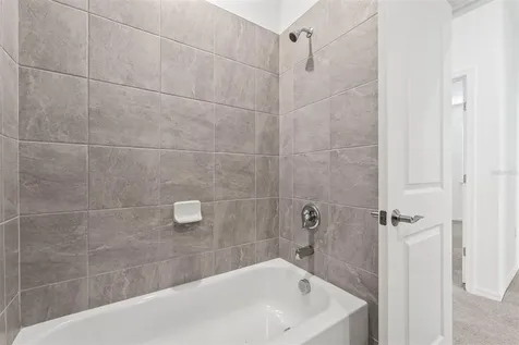 324 Belmond Drive Debary FL 32713