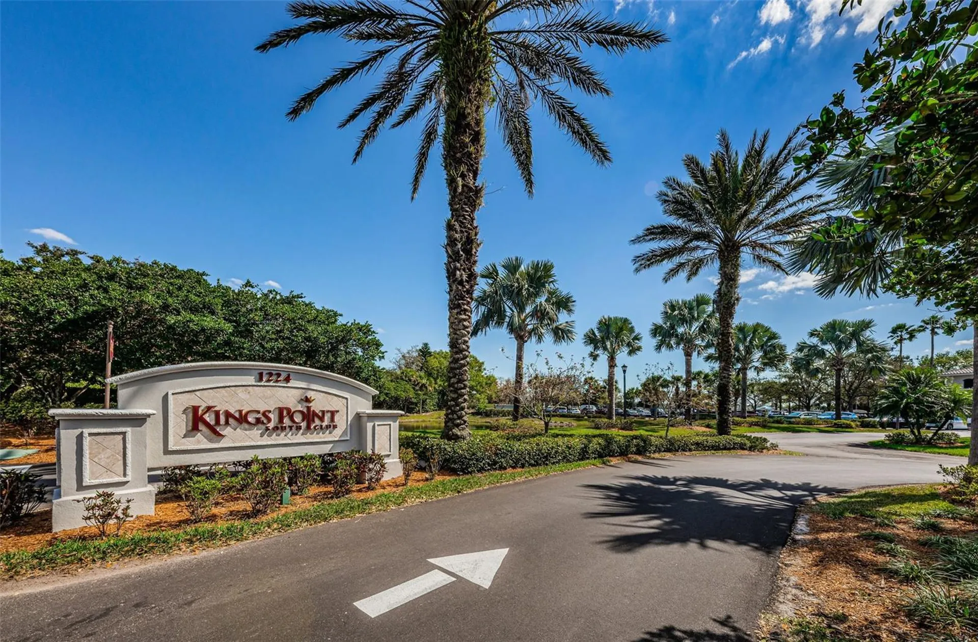 737 Mccallister Avenue Sun City Center FL 33573