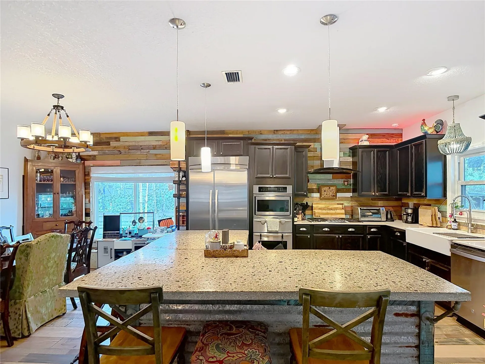 105 W Comanche Avenue Tampa FL 33604