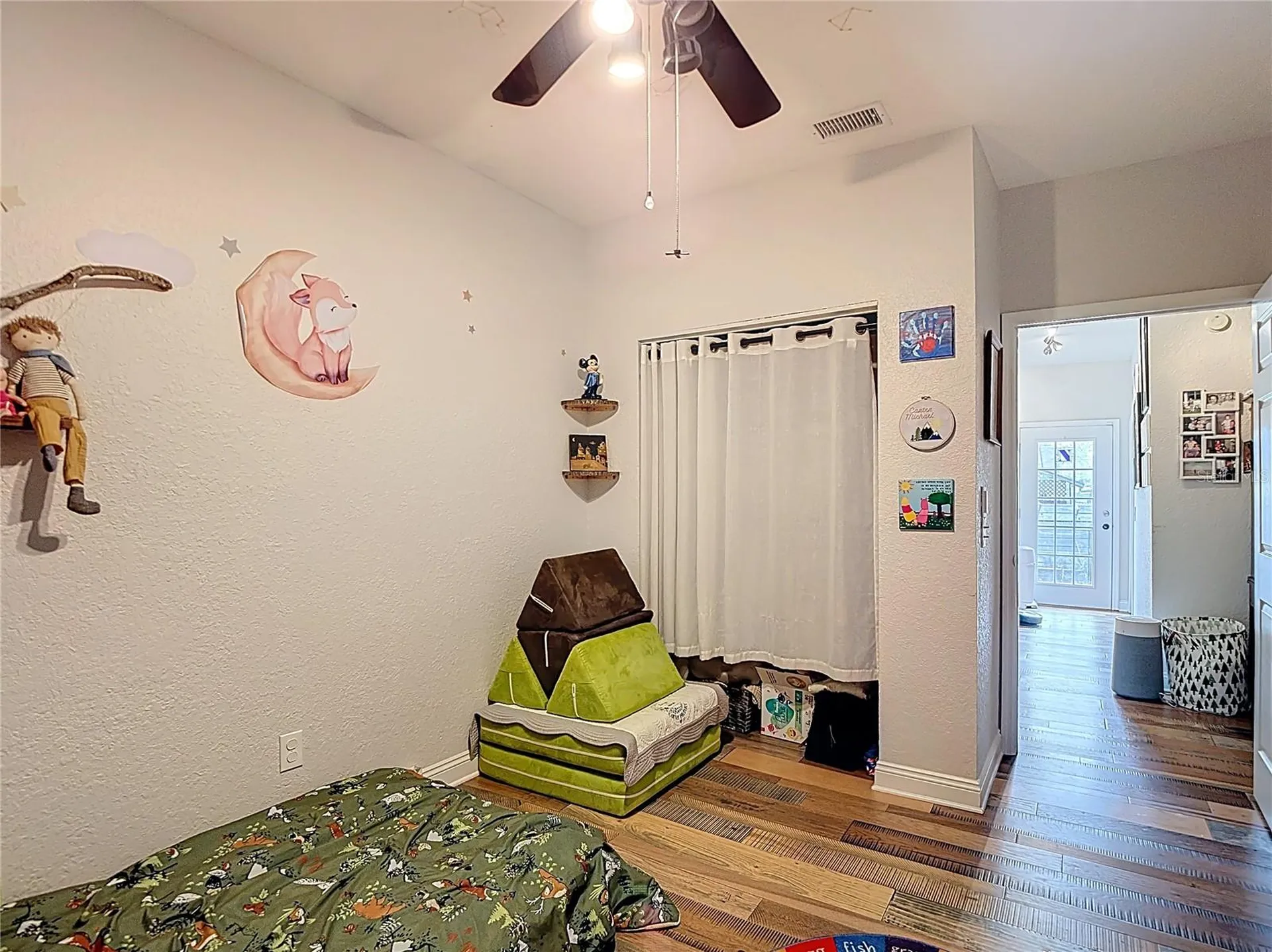 105 W Comanche Avenue Tampa FL 33604