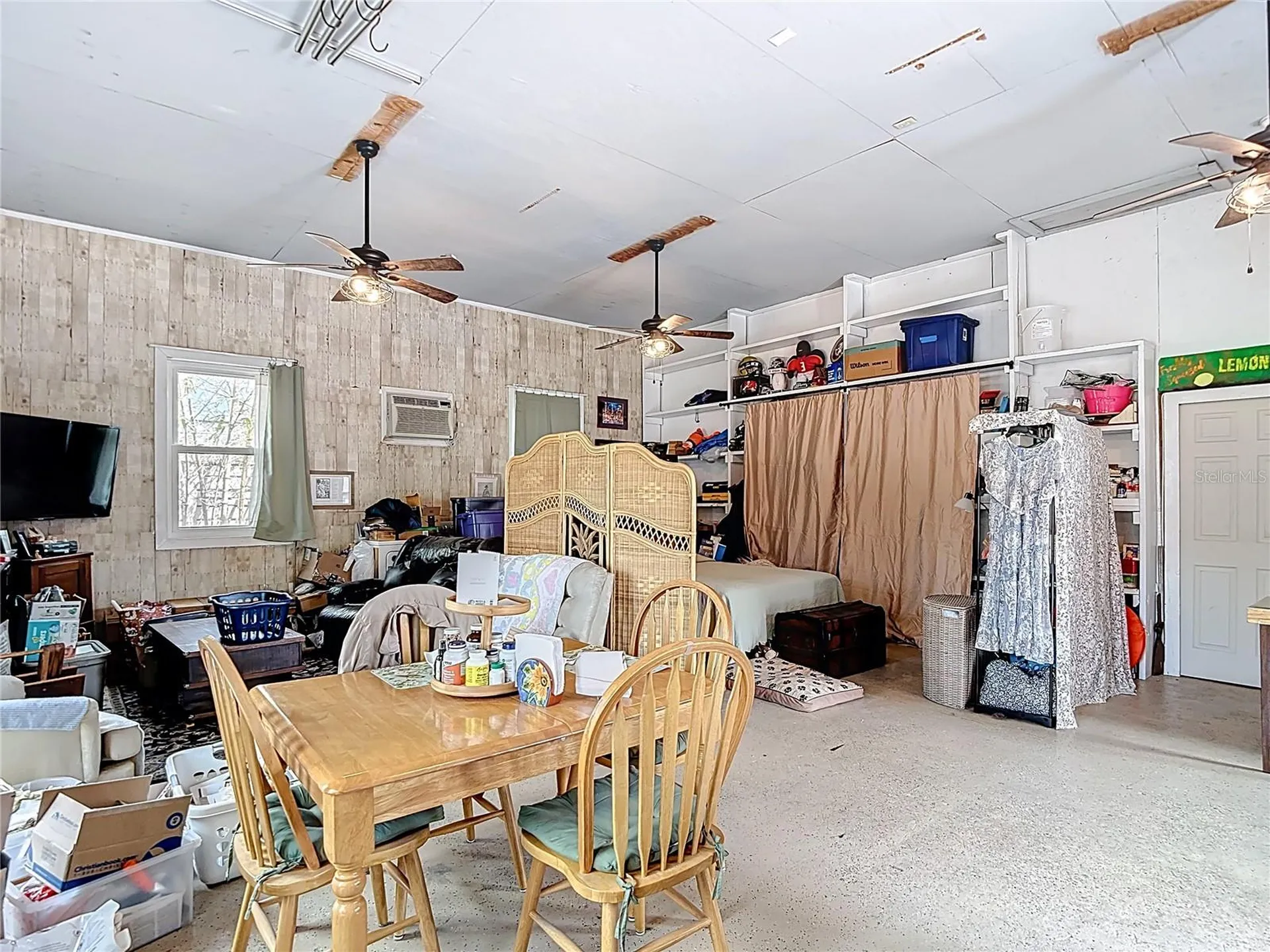 105 W Comanche Avenue Tampa FL 33604