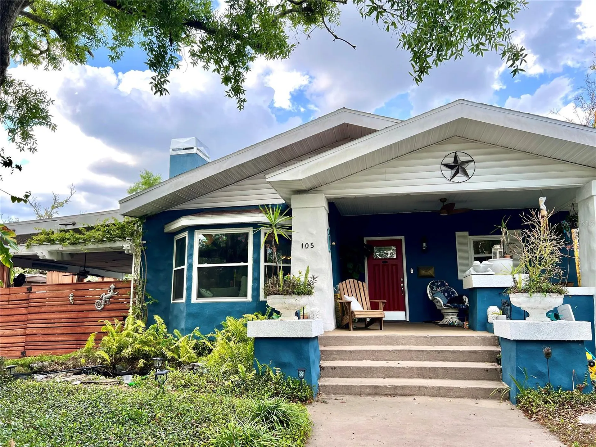 105 W Comanche Avenue Tampa FL 33604