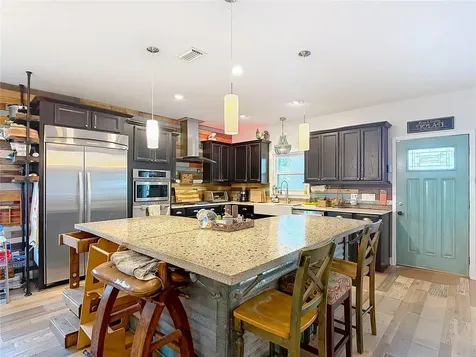 105 W Comanche Avenue Tampa FL 33604