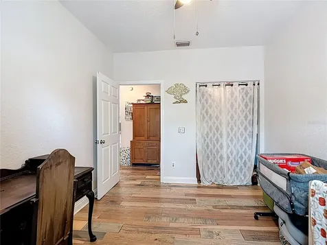 105 W Comanche Avenue Tampa FL 33604