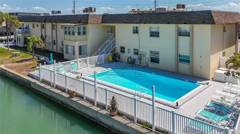 184 117th Avenue Treasure Island FL 33706
