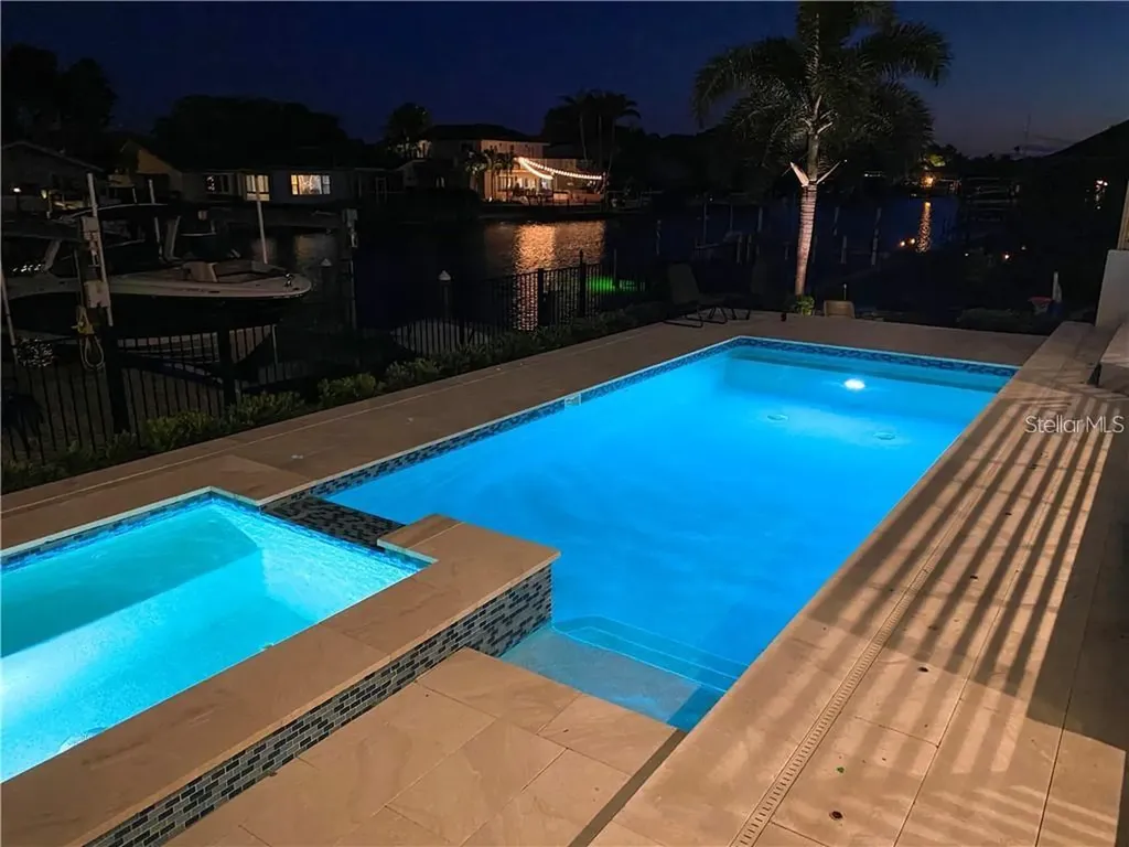 2060 Illinois Avenue NE St Petersburg FL 33703