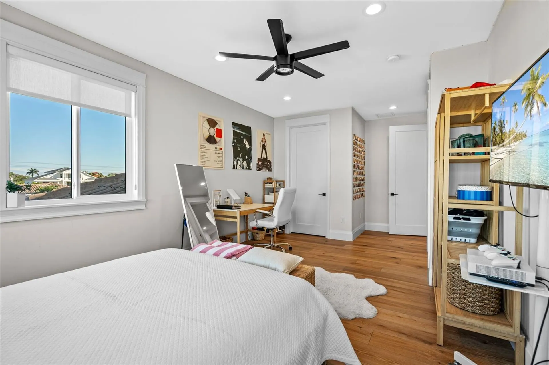 2060 Illinois Avenue NE St Petersburg FL 33703