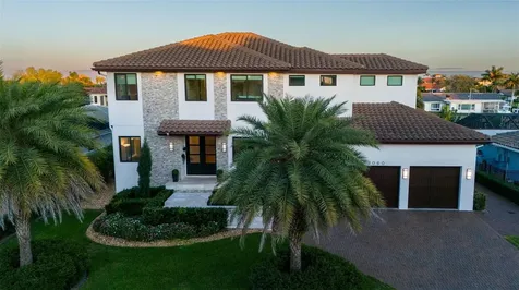 2060 Illinois Avenue NE St Petersburg FL 33703