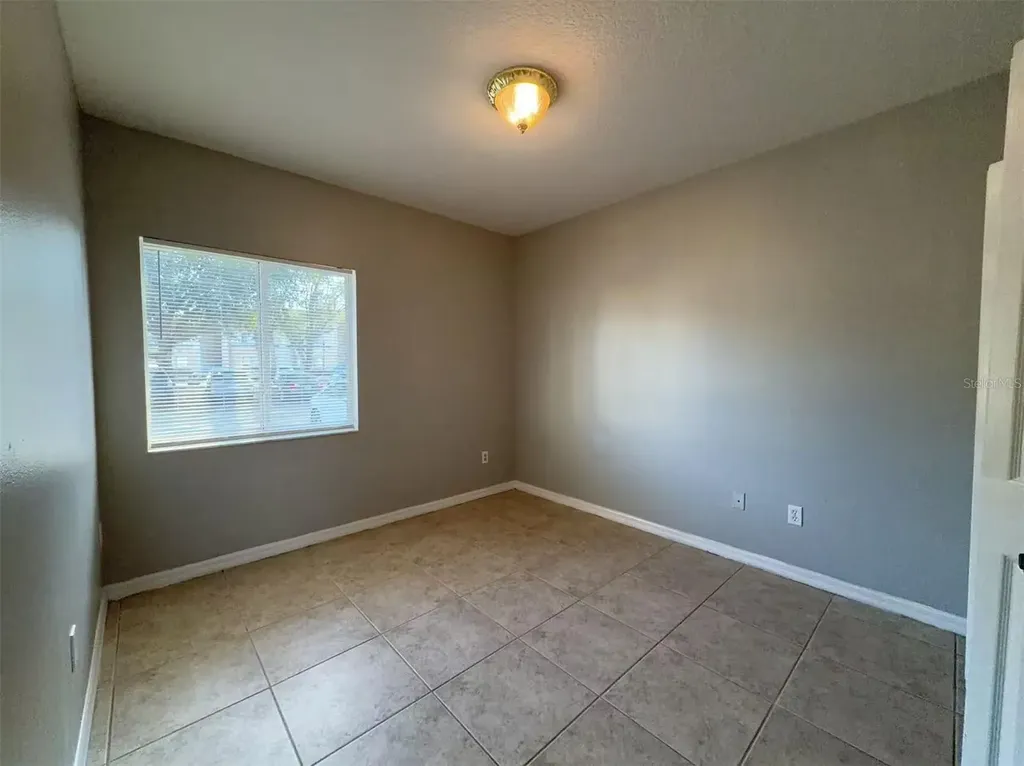 495 Las Cortes Lane Orlando FL 32824