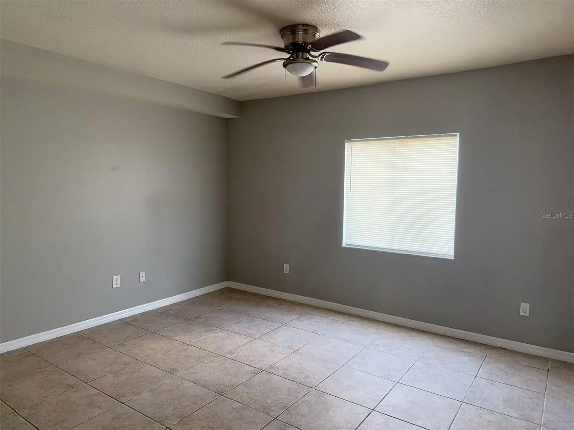 495 Las Cortes Lane Orlando FL 32824