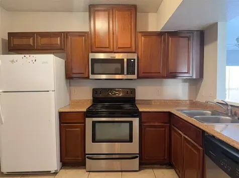 495 Las Cortes Lane Orlando FL 32824