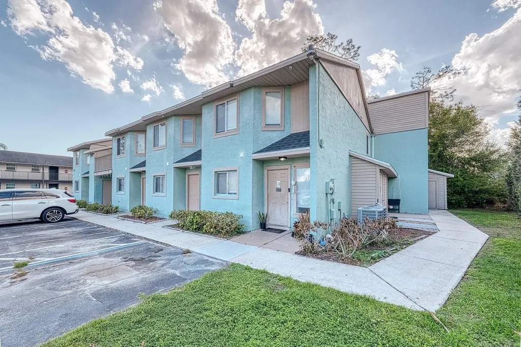 283 Gardner Lane Kissimmee FL 34743