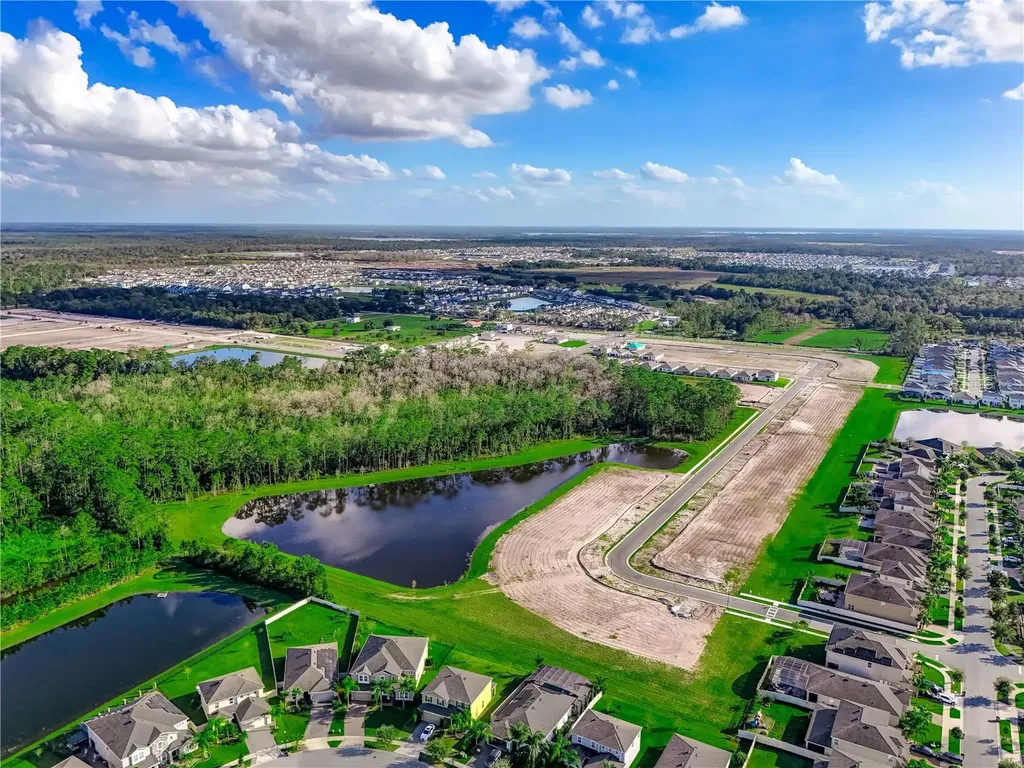 1828 Shadow Box Bend St Cloud FL 34771