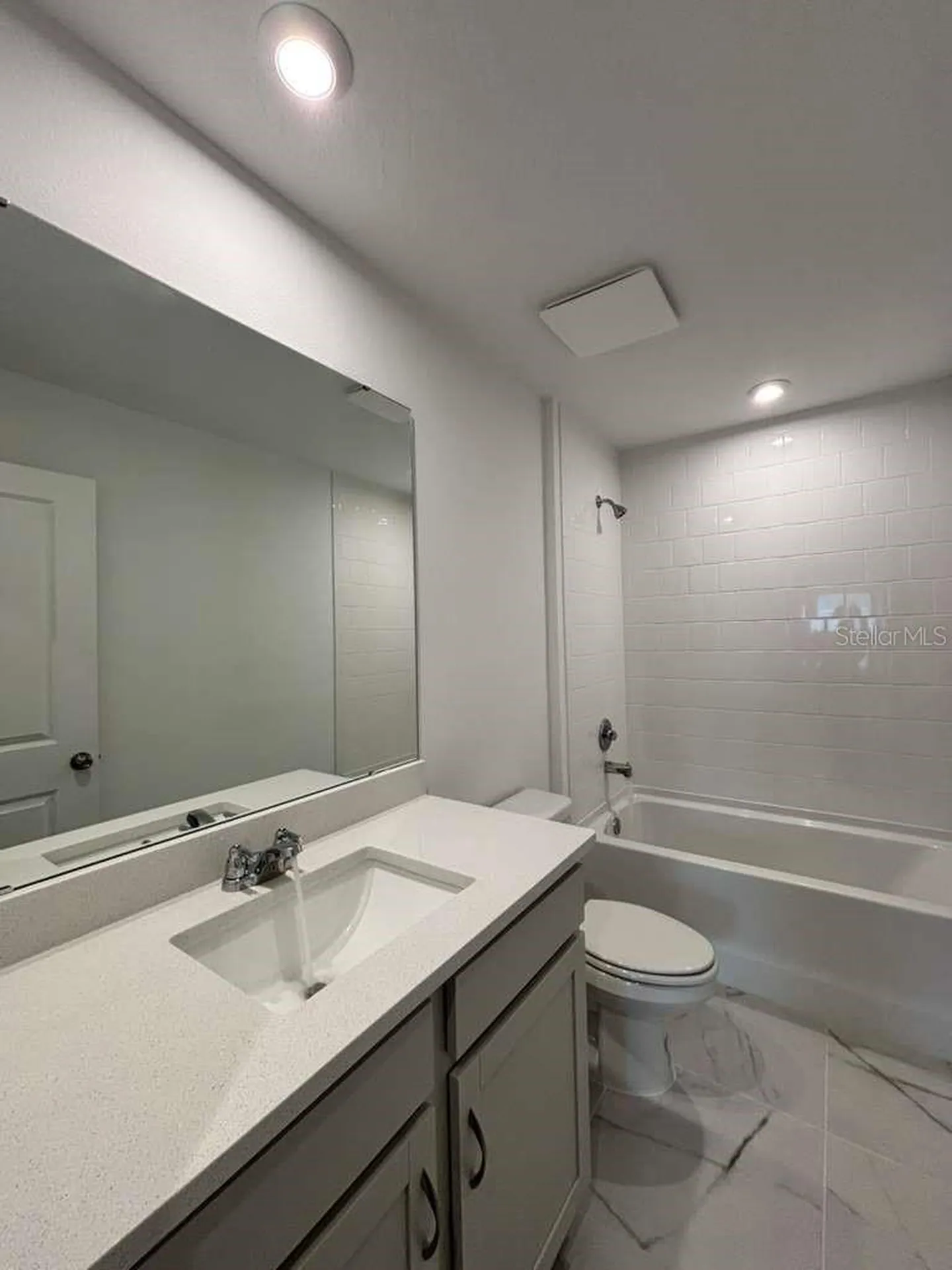 9872 Walkway Drive Orlando FL 32832