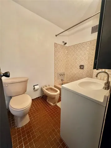 650 Cuevas Bustamante Cond. Segovia San Juan PR 00918