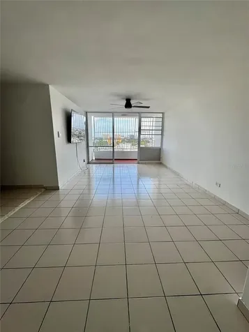 650 Cuevas Bustamante Cond. Segovia San Juan PR 00918