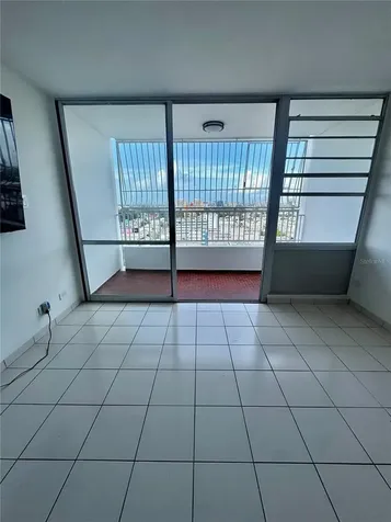 650 Cuevas Bustamante Cond. Segovia San Juan PR 00918