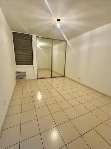 650 Cuevas Bustamante Cond. Segovia San Juan PR 00918
