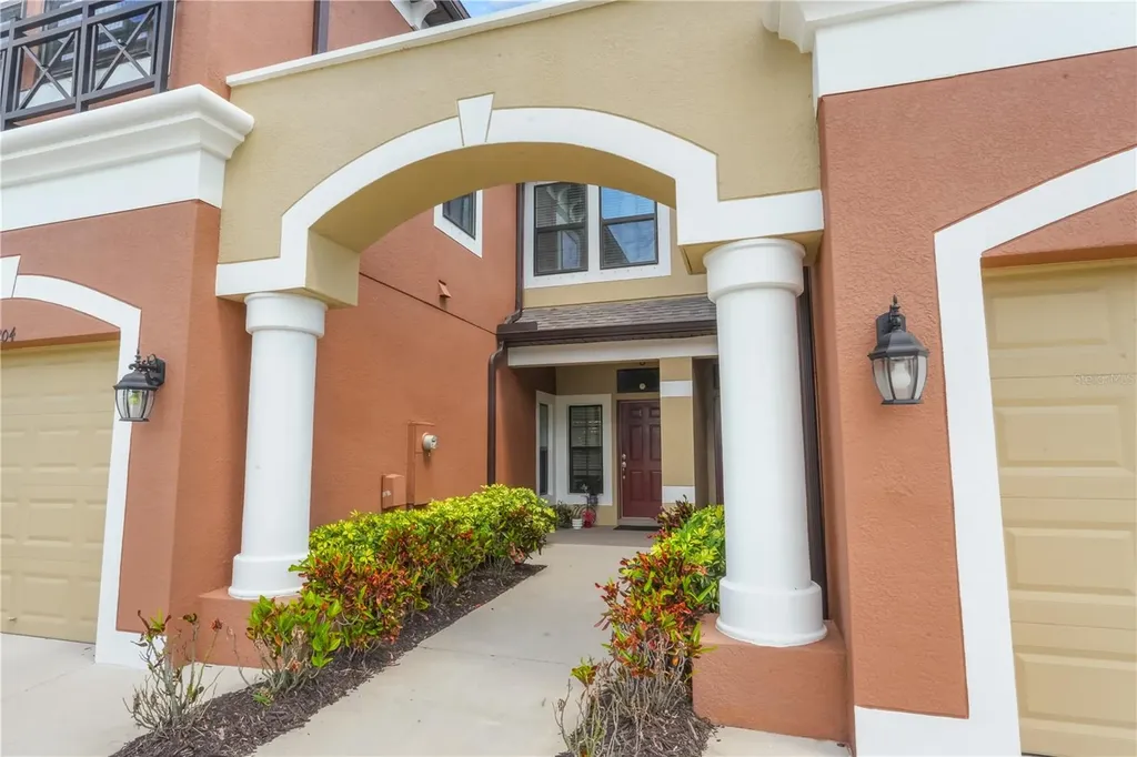 9204 Fox Sparrow Road Tampa FL 33626