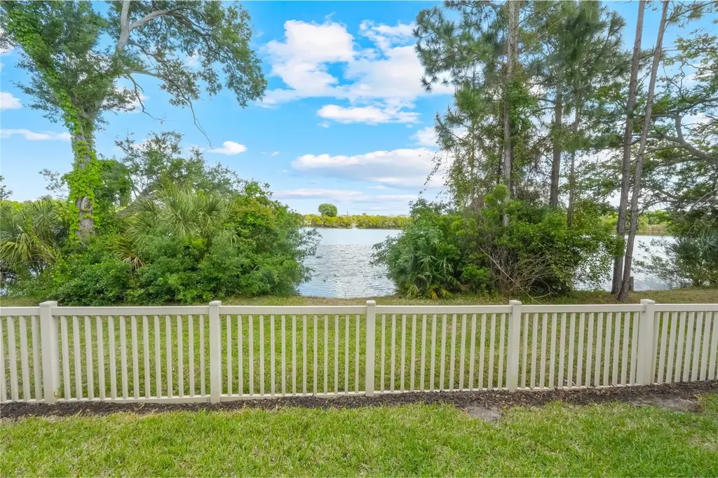 9204 Fox Sparrow Road Tampa FL 33626