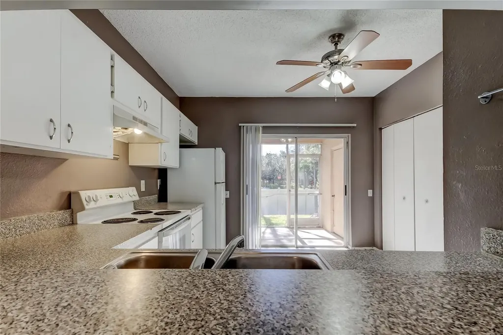 6318 Bayside Key Drive Tampa FL 33615