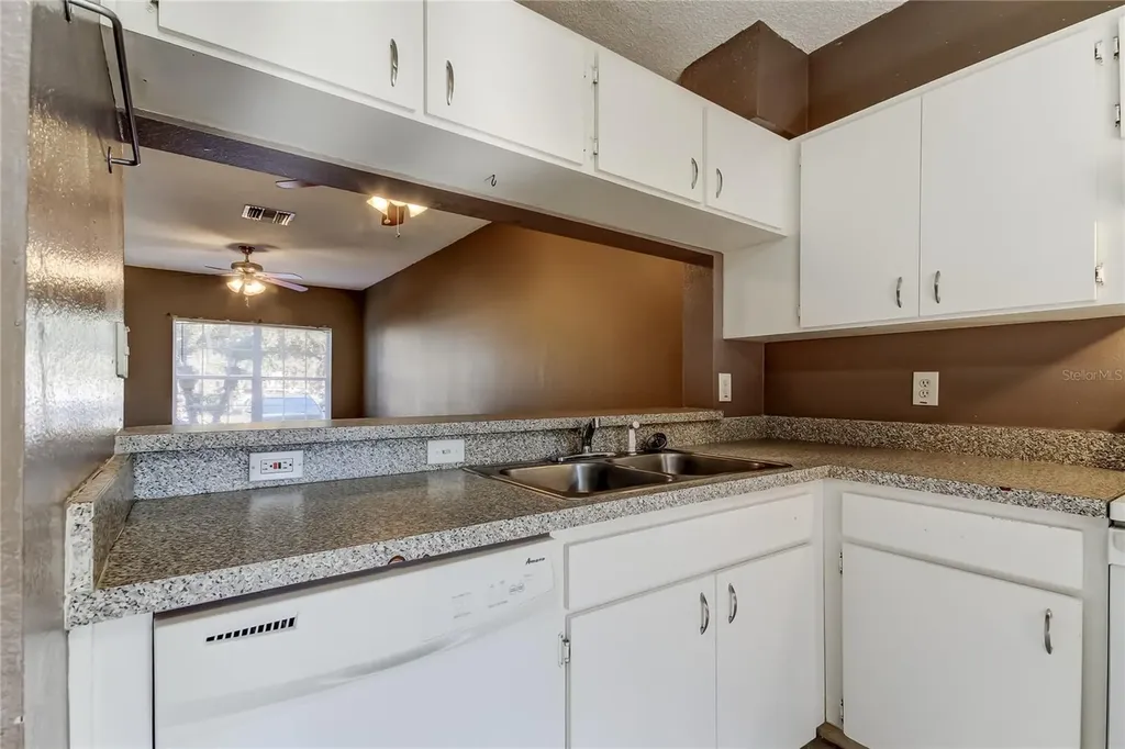 6318 Bayside Key Drive Tampa FL 33615