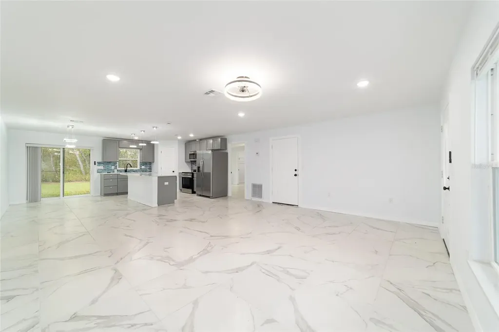 2349 W Juan Vega Lane Dunnellon FL 34434