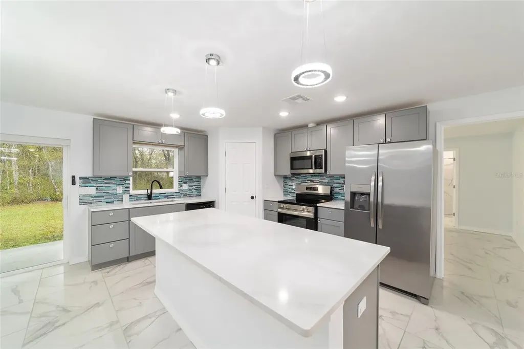 2349 W Juan Vega Lane Dunnellon FL 34434