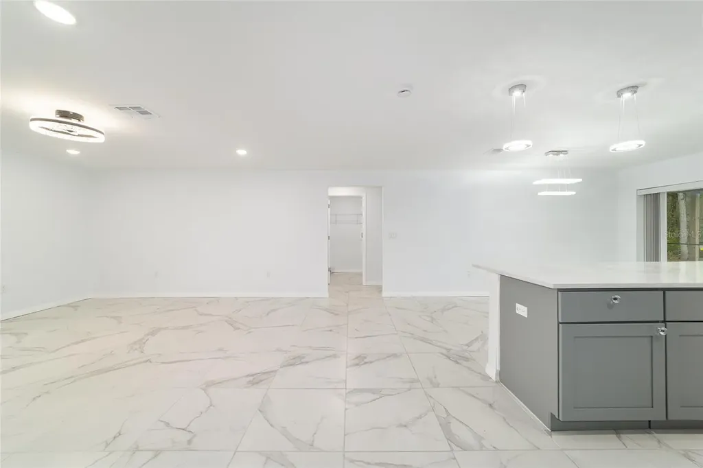 2349 W Juan Vega Lane Dunnellon FL 34434