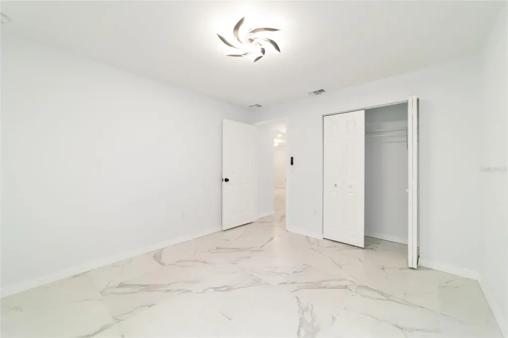2349 W Juan Vega Lane Dunnellon FL 34434