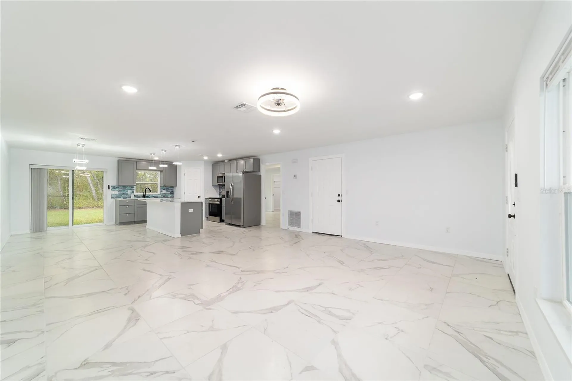 2349 W Juan Vega Lane Dunnellon FL 34434