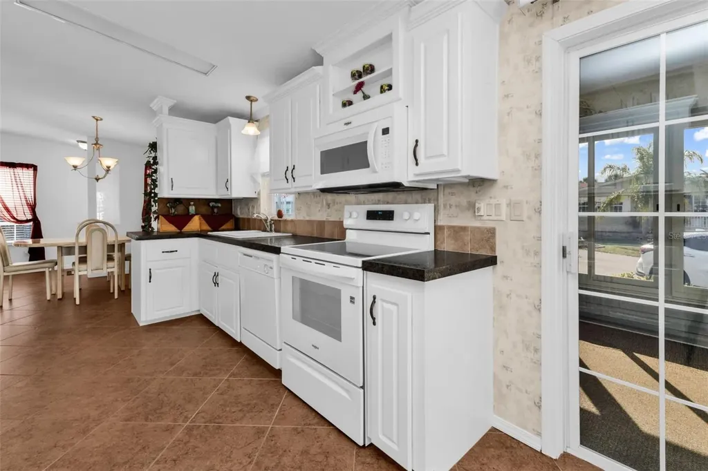 634 Leisure Venice FL 34285