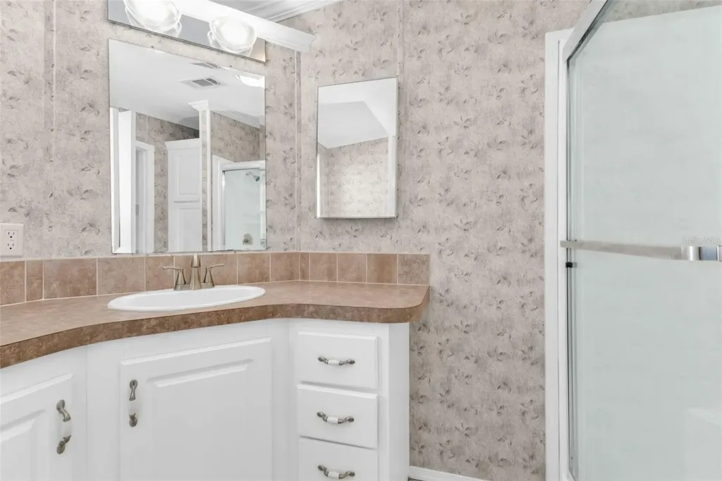 634 Leisure Venice FL 34285