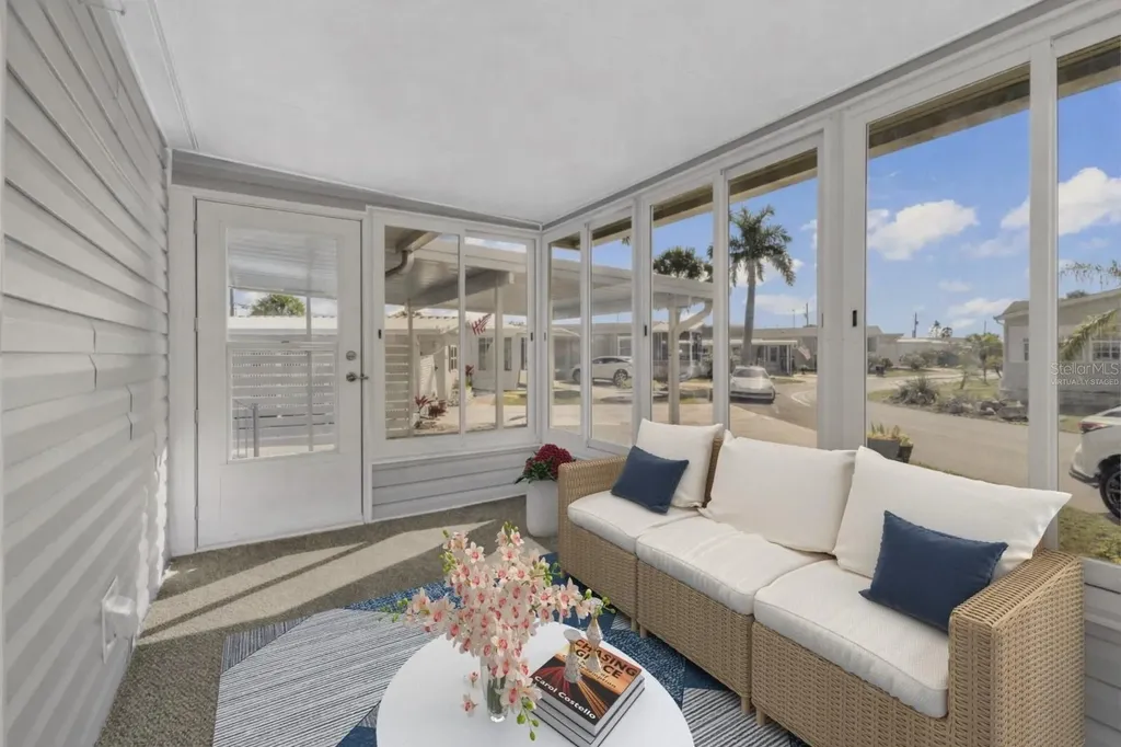 634 Leisure Venice FL 34285
