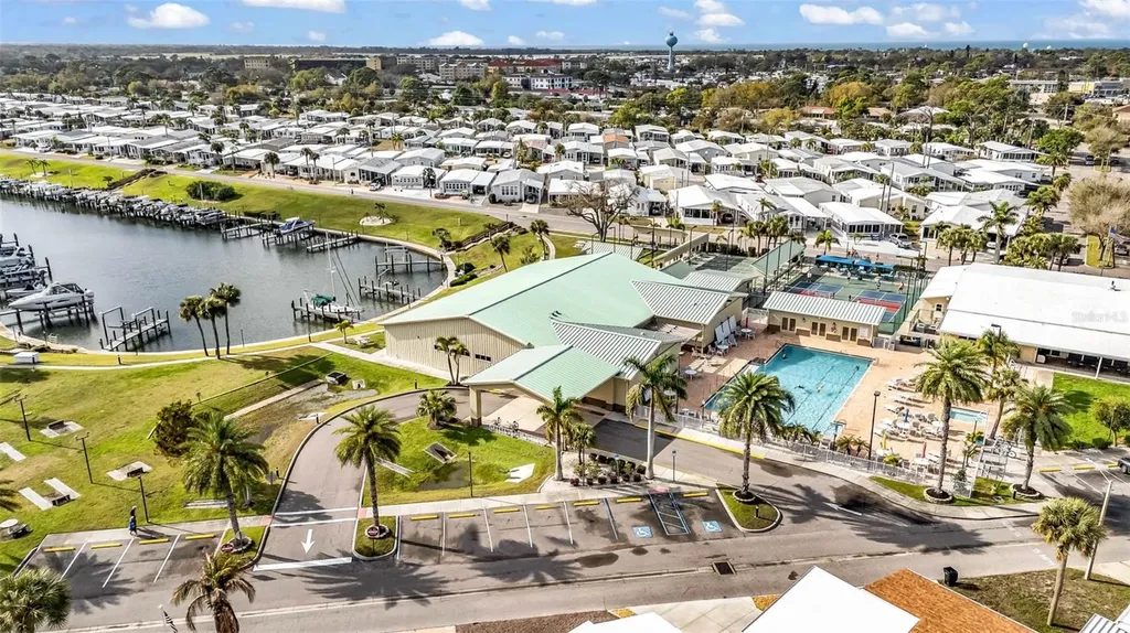634 Leisure Venice FL 34285