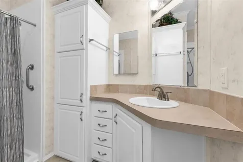 634 Leisure Venice FL 34285
