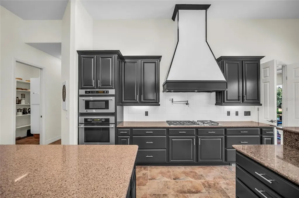 22805 Night Heron Way Bradenton FL 34202