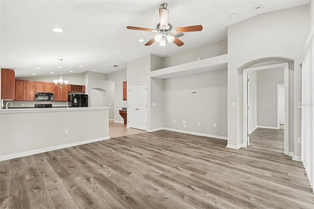 433 Down Pine Drive Seffner FL 33584