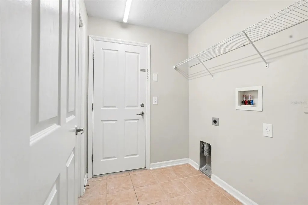 433 Down Pine Drive Seffner FL 33584