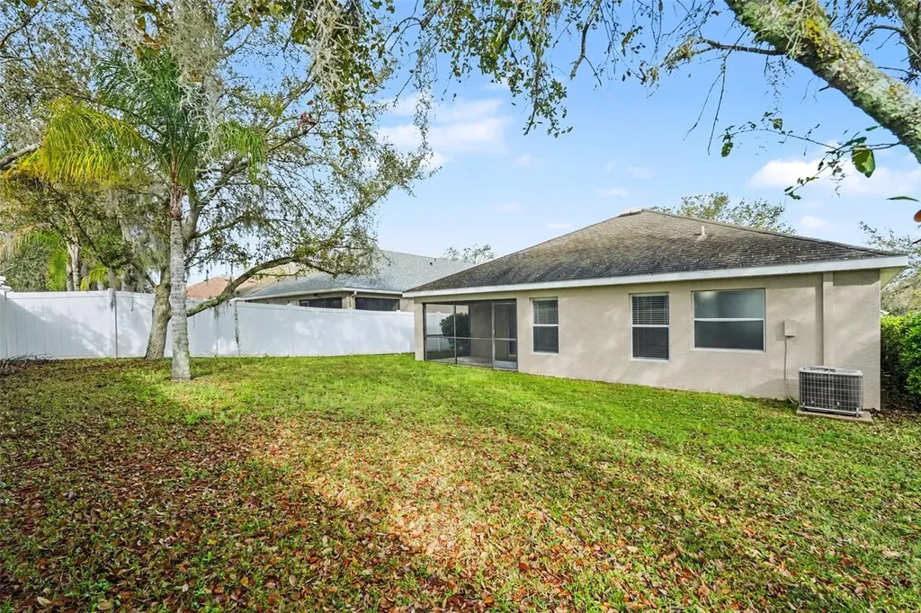 433 Down Pine Drive Seffner FL 33584