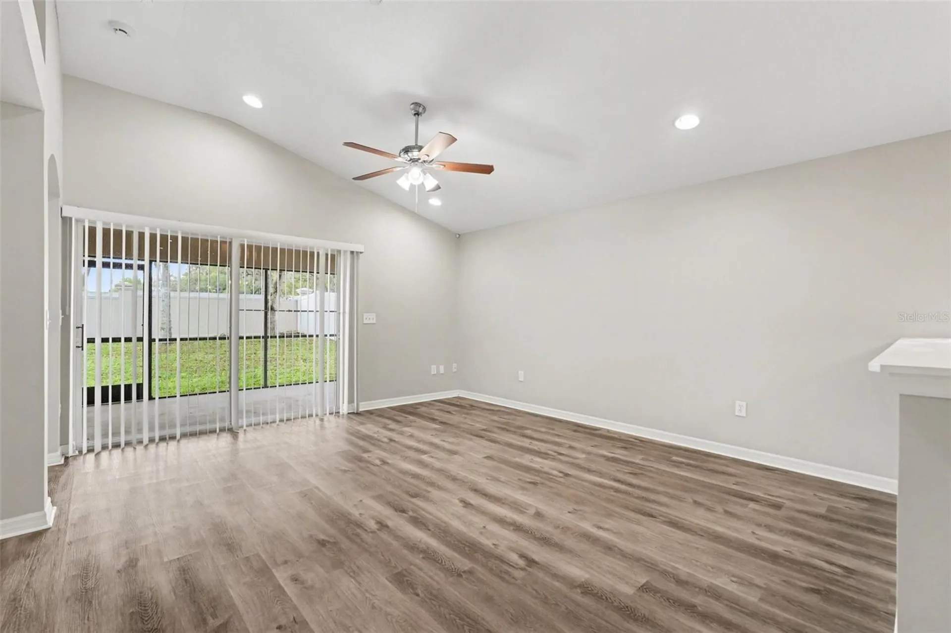 433 Down Pine Drive Seffner FL 33584