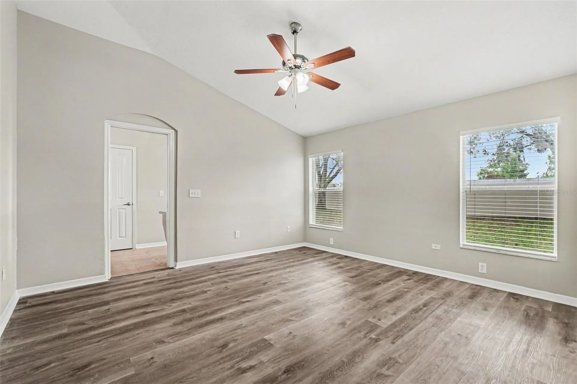 433 Down Pine Drive Seffner FL 33584