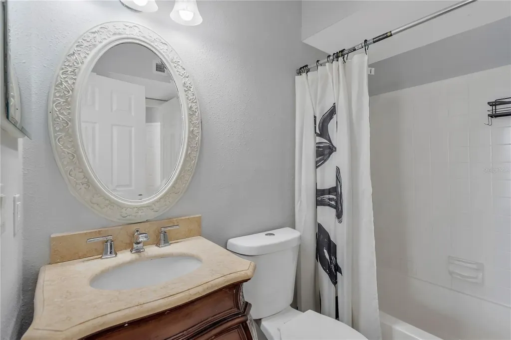 8613 Mallard Reserve Drive Tampa FL 33614