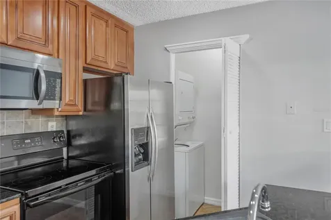 8613 Mallard Reserve Drive Tampa FL 33614