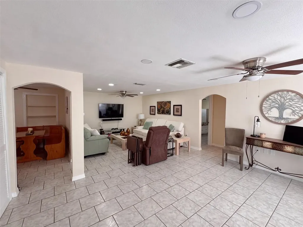 3233 Salisbury Drive Holiday FL 34691