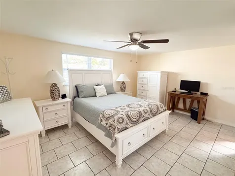3233 Salisbury Drive Holiday FL 34691