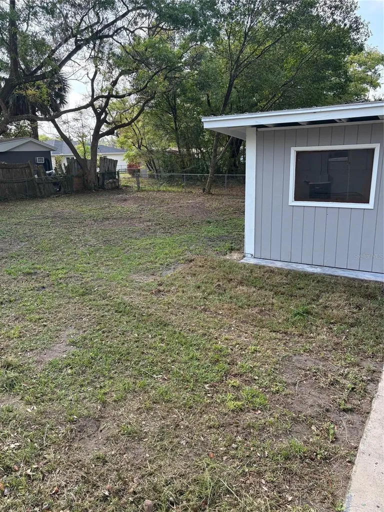 312 W Palmetto Avenue Deland FL 32720