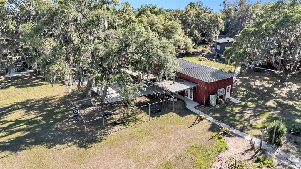 15300 Lake Iola Road Dade City FL 33523