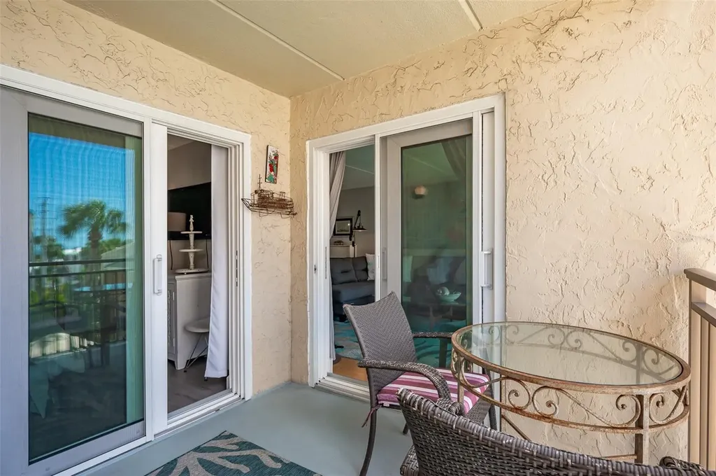 845 Benjamin Franklin Drive Sarasota FL 34236